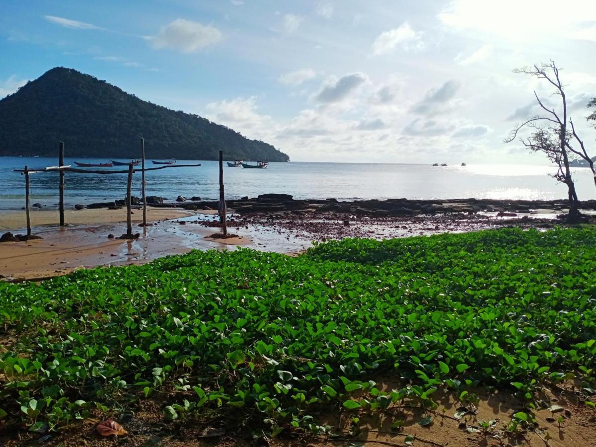 فندق The Azure - M'Pai Bay كوه رونغ ساملوم المظهر الخارجي الصورة